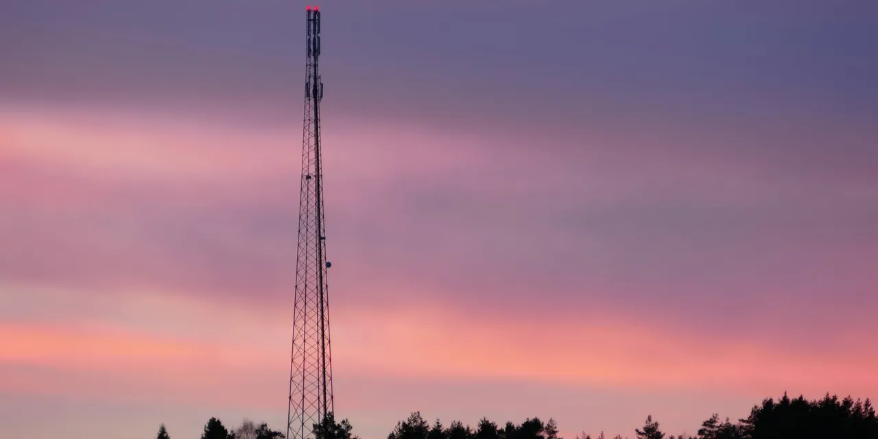 アメリカは「ホバー自動操縦を止める」と書いた——電波高度計と5G、決着の中身